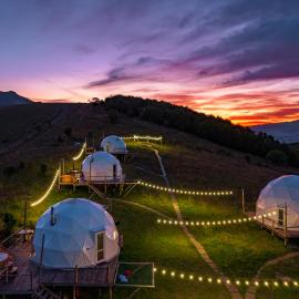 Glamping Park, hotelli kohteessa Khndzorut