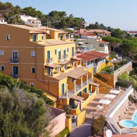 Lu' Hotel Maladroxia, ξενοδοχείο σε SantʼAntìoco