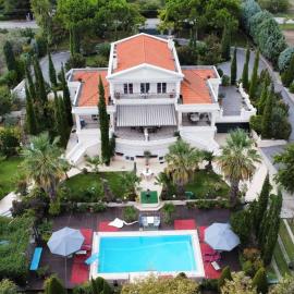 Villa Elena, hotel em Perea