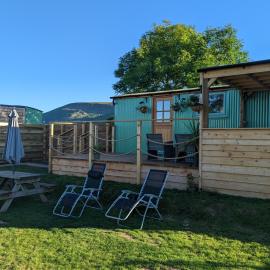 Red darren luxury hut, ξενοδοχείο σε Llanveynoe