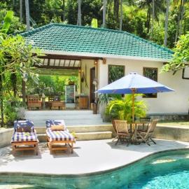 Villa Serene & Spa Mangsit, hotel en Mangsit
