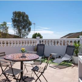 APARTAMENTOS LOLITALOLA HOLIDAYS, viešbutis mieste Salobrenja