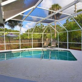 Clematis House near Arlington Park with Heated Pool, hotel in Sarasota