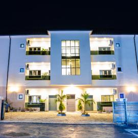 99 MOZILLA APARTMENTS AND SUITES, hotel in Abuja