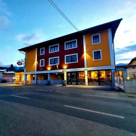 Gasthof Zentral, hotelli kohteessa Feistritz an der Drau