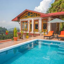 StayVista's Spirits Unplugged - 4BHK Mountain-View Villa with Bathtub & Pet Friendly, hotel a Nāldera