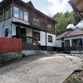 Casa Alex, хотел в Малая