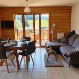 Appartement calme 3 pièces Les Gets, garage inclus - FR-1-598-40