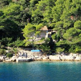 Secluded fisherman's cottage Cove Stoncica, Vis - 8894, hotel di Kut