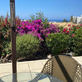 Crystal Bay View Apartment, Hotel in Bahçeli