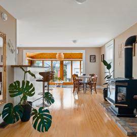 Sunroom on Maple, hotel in Picton