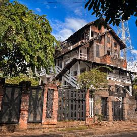 Y.O Inn, hotelli kohteessa Kon Tum