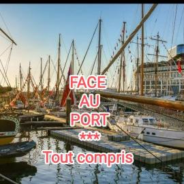 LE REFLET DES VOILES FACE AU PORT DE FECAMP, hotel in Fécamp