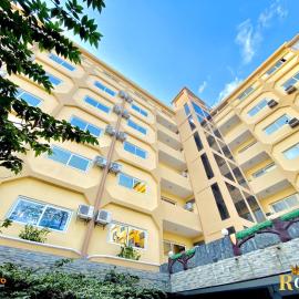 Royal Village Hotel, מלון בדאר א-סאלאם