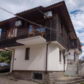 Къща за гости Димови, hotel in Sozopol