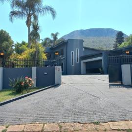 Chasba Airbnb, hotel in Hartbeespoort