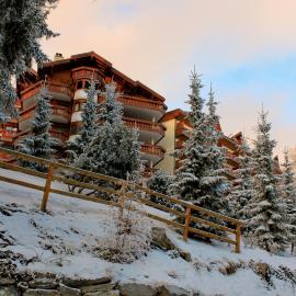 Hotel Royal, hotel v destinácii Crans-Montana