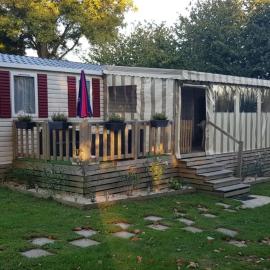 MOBIL HOME CLIMATISE TOUT CONFORT 6 à 8 PERSONNES à louer, hotell i Litteau