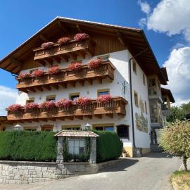 Landgasthof Brandtner Wirt, hotel a Langdorf