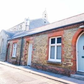 Old School Mews in Broadstairs - Exclusive unmissable deals! Book now before it's too late!