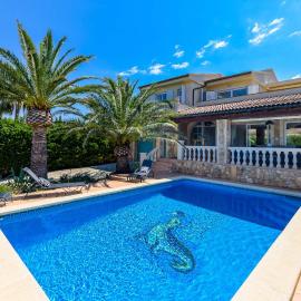 2263 Sunny holiday home with views over the bay of Palma