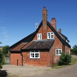 1 Grange Cottages, Westleton, hotel in Westleton