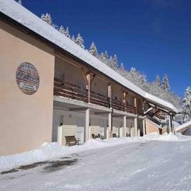 Babaute 7, studio typique au pied des pistes, хотел в Преманон