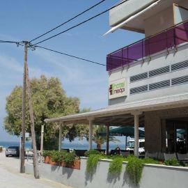 Viesnīca Hotel Pithari pilsētā Ajatriada