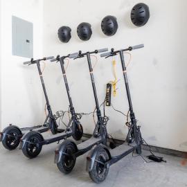 Bear Lake Fun Close to lake Electric Scooters, hotel in Garden City