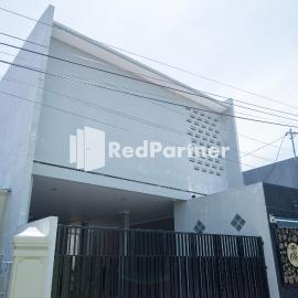 Athena House Syariah Near The Park Mall Solo Baru Mitra RedDoorz, hotel u gradu 'Sukoharjo'