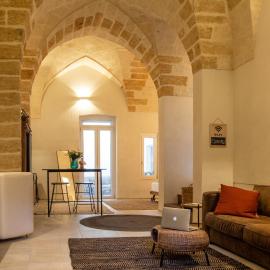 ELLEMENTS - Luxury Rooms: Brindisi'de bir otel