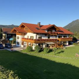 Landhaus Geierstanger, hotel a Wallgau
