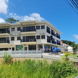B Holiday Apartments, hotel v destinácii Beau Vallon