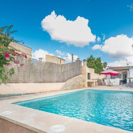 Holiday Home Sa Rossa by Interhome, hotel u gradu Llombarts