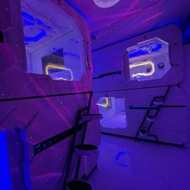 BMAX SPACEPODS sleep in space - 4mins from Mactan Airport, hotel a Pusok