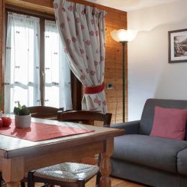 HelloChalet - Maison Maquignaz with boot-warmer, 100m skibus, хотел в Валтурненче