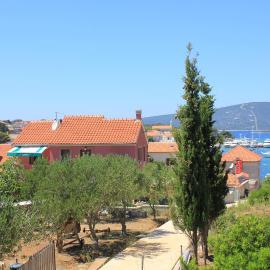 Apartments by the sea Ilovik, Losinj - 8069, hotel Ilovikban
