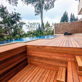 Cottonwood Exclusive Villa @Lembang Asri - Jacuzzi Playground Netflix Billyard, ξενοδοχείο σε Lembang