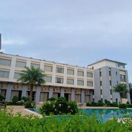 Savitri Resort