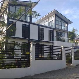 Viesnīca Check out this beautiful 5 bed villa with pool!! pilsētā Baclayon