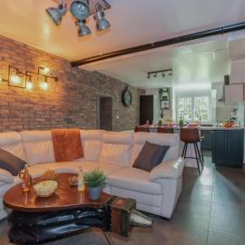 Private & Comfortable Apartments، فندق في Puttelange-aux-Lacs