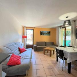 Spacieux T3 à Briançon - 6 pers, 2 balcons, parking, proche télécabine et commerces - FR-1-330C-134