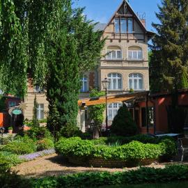 Anno 1900 Hotel Babelsberg, hotel v destinácii Postupim