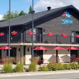 Hotel "Le Suisse", hotel in Saint-Donat-de-Montcalm
