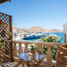 Annas Houses, hotelli kohteessa Halki