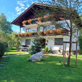 Pension Helmhof, hotel a Salzburg