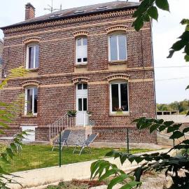 AU FIL DE L'EAU، فندق في Milly-sur-Thérain