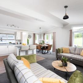 Daisy Lodge, 6 Roadford Lake Lodges, Hotel in Lifton