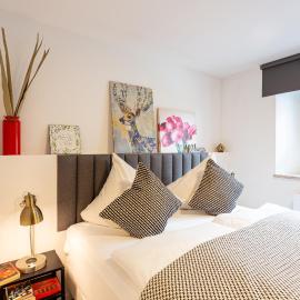 Landhotel Gutshof - ländlich genießen - geschäftlich gut ankommen, hotel en Hartenstein