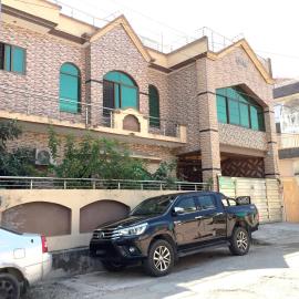 C4 Mirpur City AJK Overseas Pakistanis Villa - Private House & Car Parking